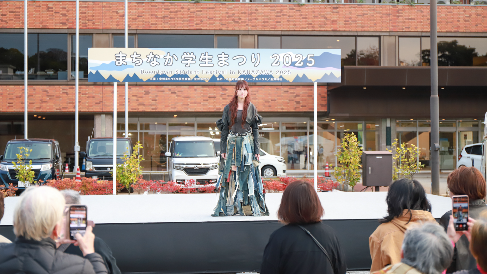 「まちなか学生まつり2025」でファッションショーを開催！